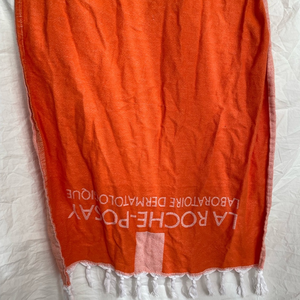 La-Roche-Posay 100% Cotton blanket/shawl/towel